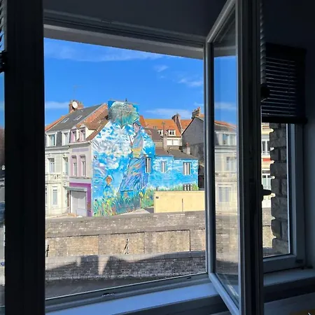 Appartement Tres Beau Studio Les Temps Heureux Situation Ideale 500m De La Fortifiee Et Proche Nausicaa *